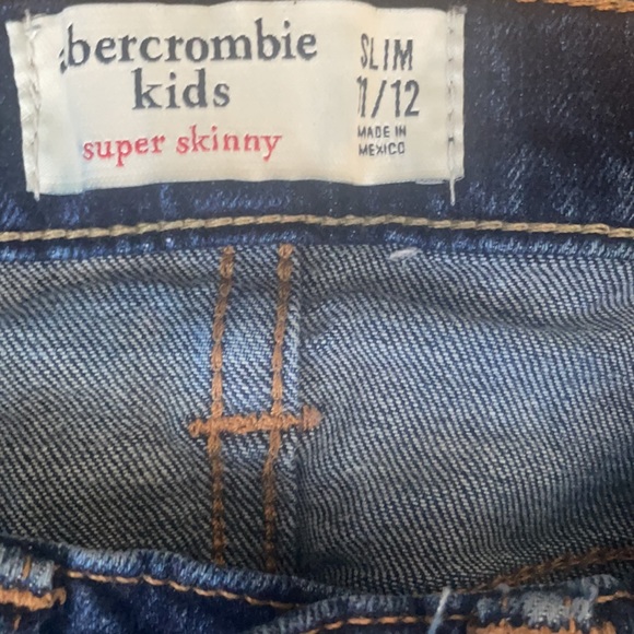 Jeans - Picture 3 of 7